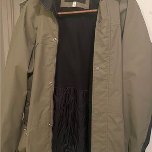 An XL men’s Totes waterproof jacket